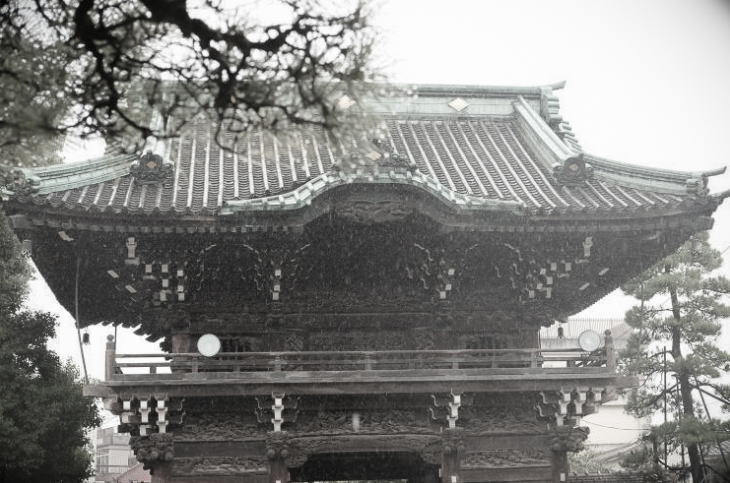 Nitenmon gate at Taishakuten.