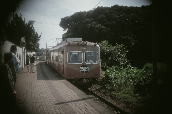 A CER train arriving at Inubo Station.