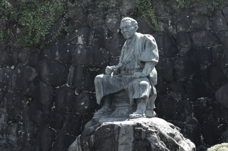 Jorocho statue at Baiin-zenji Temple in Shimizu.