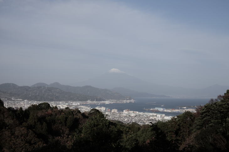View from the Nihondaira hill.
