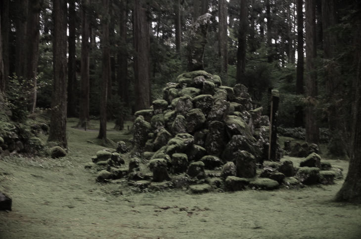 Precincts of Heisenji Hakusan Shrine.