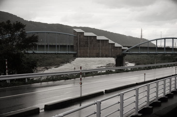 The Tedori River in Tsurugi, Hakusan City.