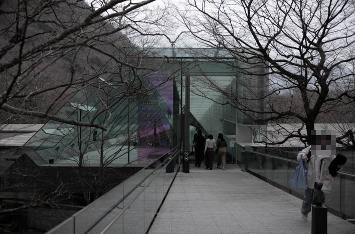 The entrance to the Pola Museum of Art.