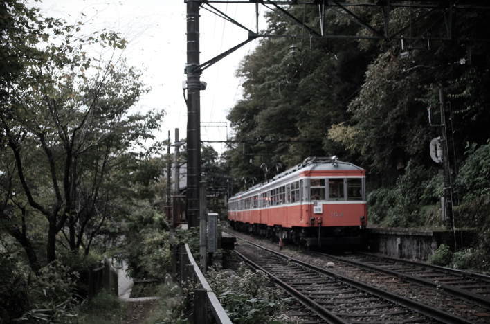 A Hakone Tozan Railway train stopping at Miyanoshita Station.