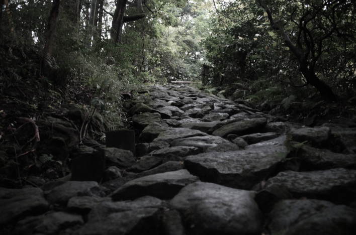 The old Tokaido road near Hatajuku, paved with cobblestones.